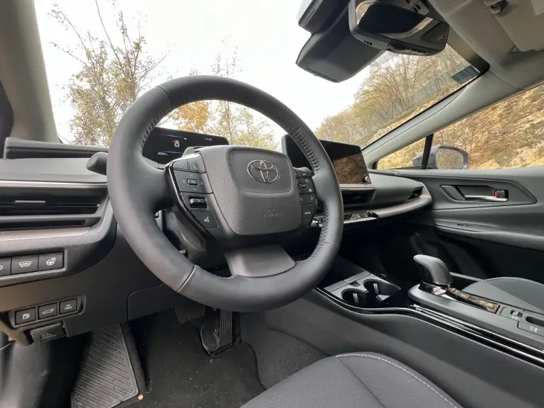 Toyota Prius: prova su strada - 25