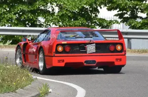 Ferrari F40 in strada - 11