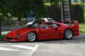 Ferrari F40 in strada - 3