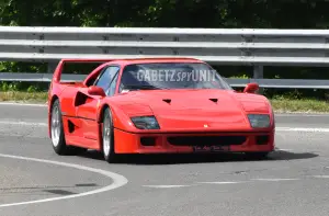 Ferrari F40 in strada - 1