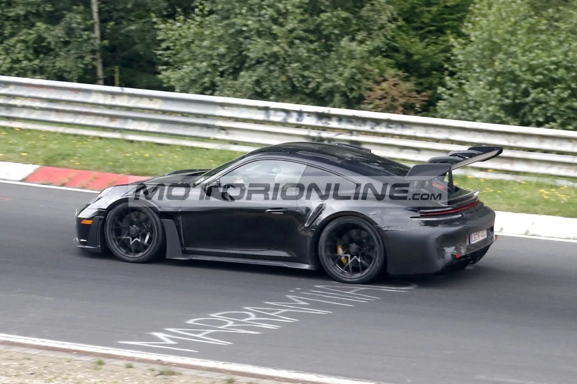 Porsche 911 GT3 - Foto spia 8-8-2024 - 12