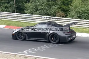 Porsche 911 GT3 - Foto spia 8-8-2024