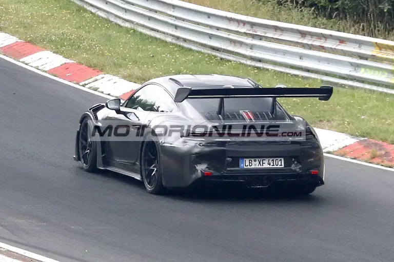Porsche 911 GT3 - Foto spia 8-8-2024 - 9