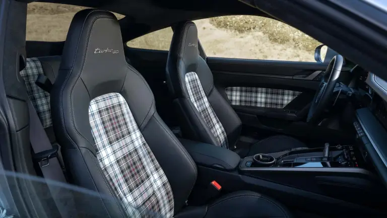 Porsche 911 Turbo 50 anni - 7