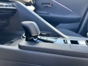 Toyota CH-R 1.8 Hybrid Prova su strada - 18