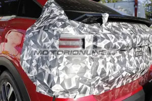 Citroen C4 - Foto spia 29-8-2024 - 6