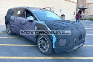 Hyundai Ioniq 9 - Foto spia 29-8-2024