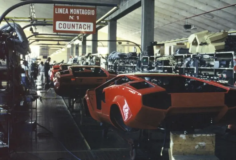 Lamborghini Countach: 50 anni - 9