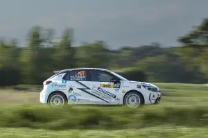 Opel Corsa elettriche da rally ai piedi del Monte Bianco - 5