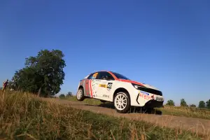 Opel Corsa elettriche da rally ai piedi del Monte Bianco - 4