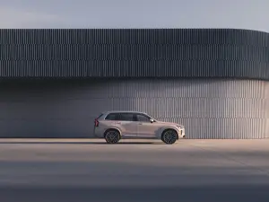 Volvo XC90 2025 - Foto ufficiali - 3