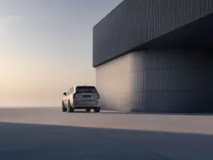 Volvo XC90 2025 - Foto ufficiali - 9