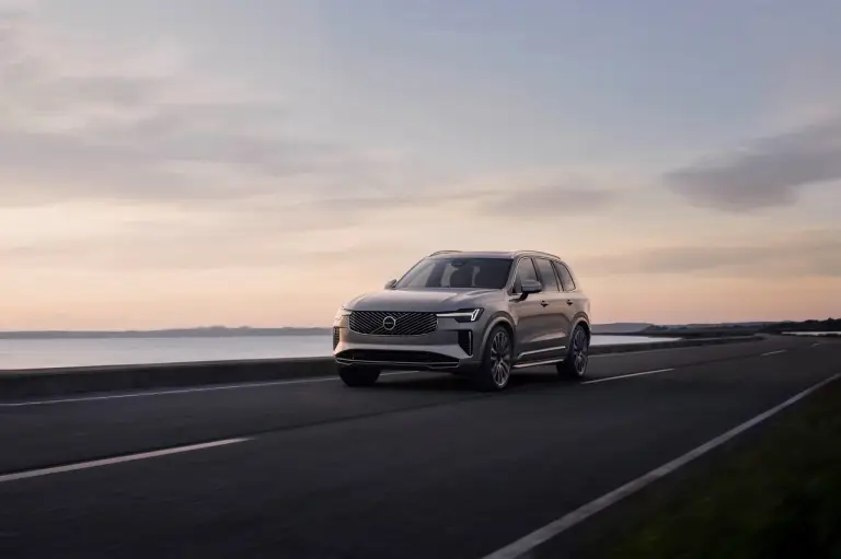 Volvo XC90 2025 - Foto ufficiali - 24