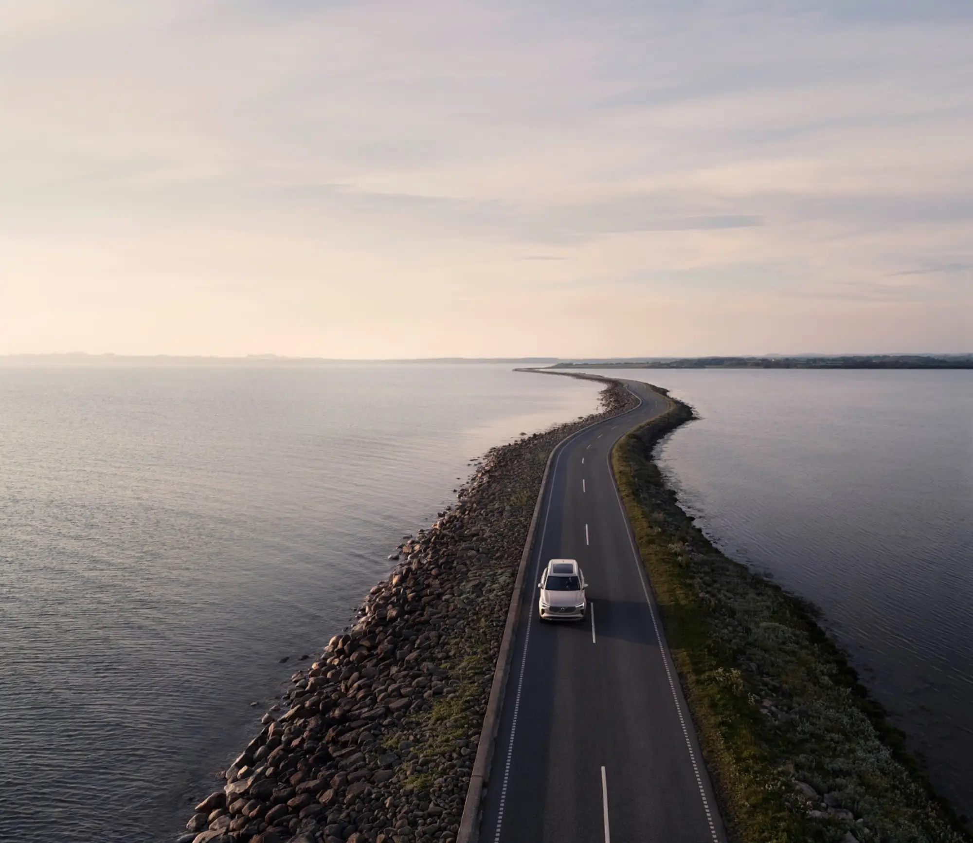 Volvo XC90 2025 - Foto ufficiali - 17