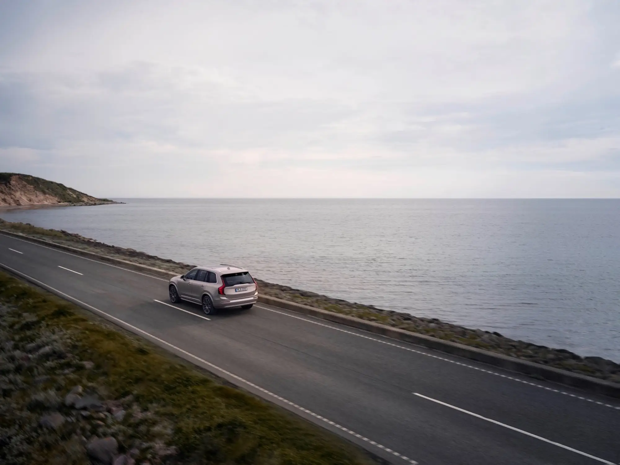 Volvo XC90 2025 - Foto ufficiali - 18