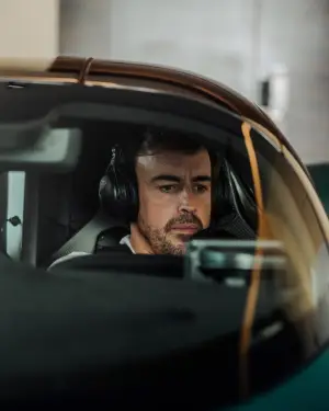 Aston Martin Valkyrie - Fernando Alonso