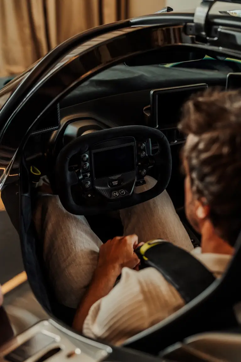 Aston Martin Valkyrie - Fernando Alonso - 4