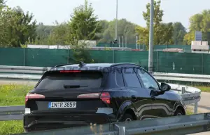 Audi Q3 2025 - Foto spia 06-09-2024 - 9