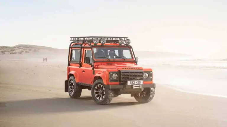 Classic Defender V8 by Works Bespoke - 4