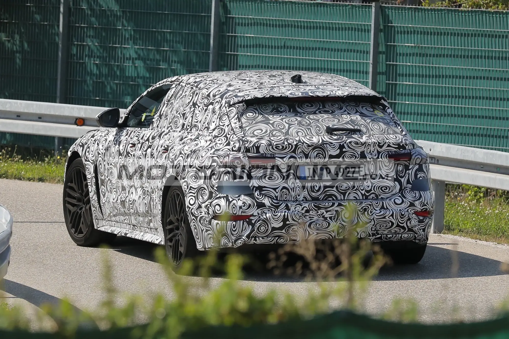 Audi RS6 e-tron - Foto spia 9-9-2024 - 8