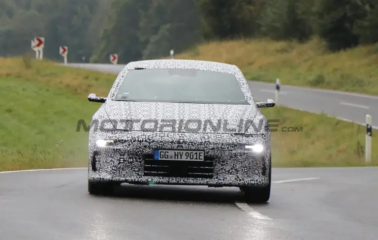 Hyundai Ioniq 6 N - Foto spia 10-09-2024 - 1