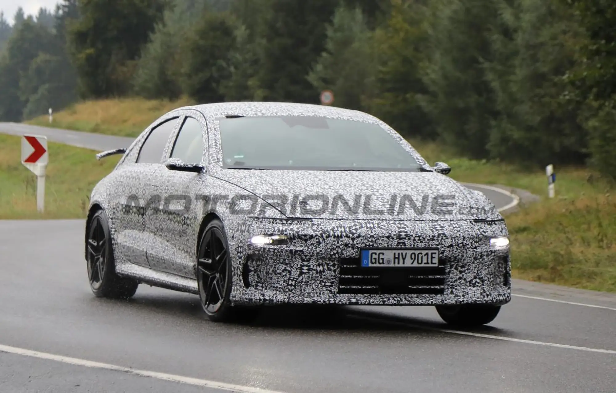 Hyundai Ioniq 6 N - Foto spia 10-09-2024 - 2