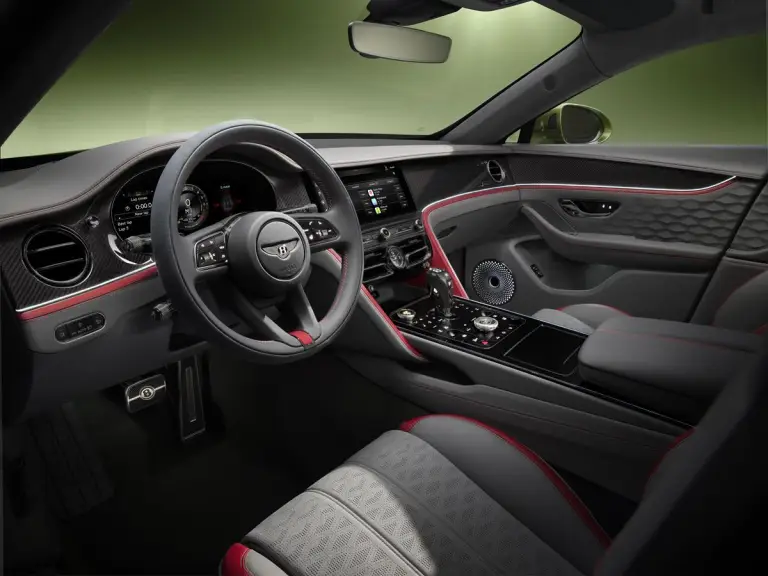 Bentley Flying Spur 2024 - 12