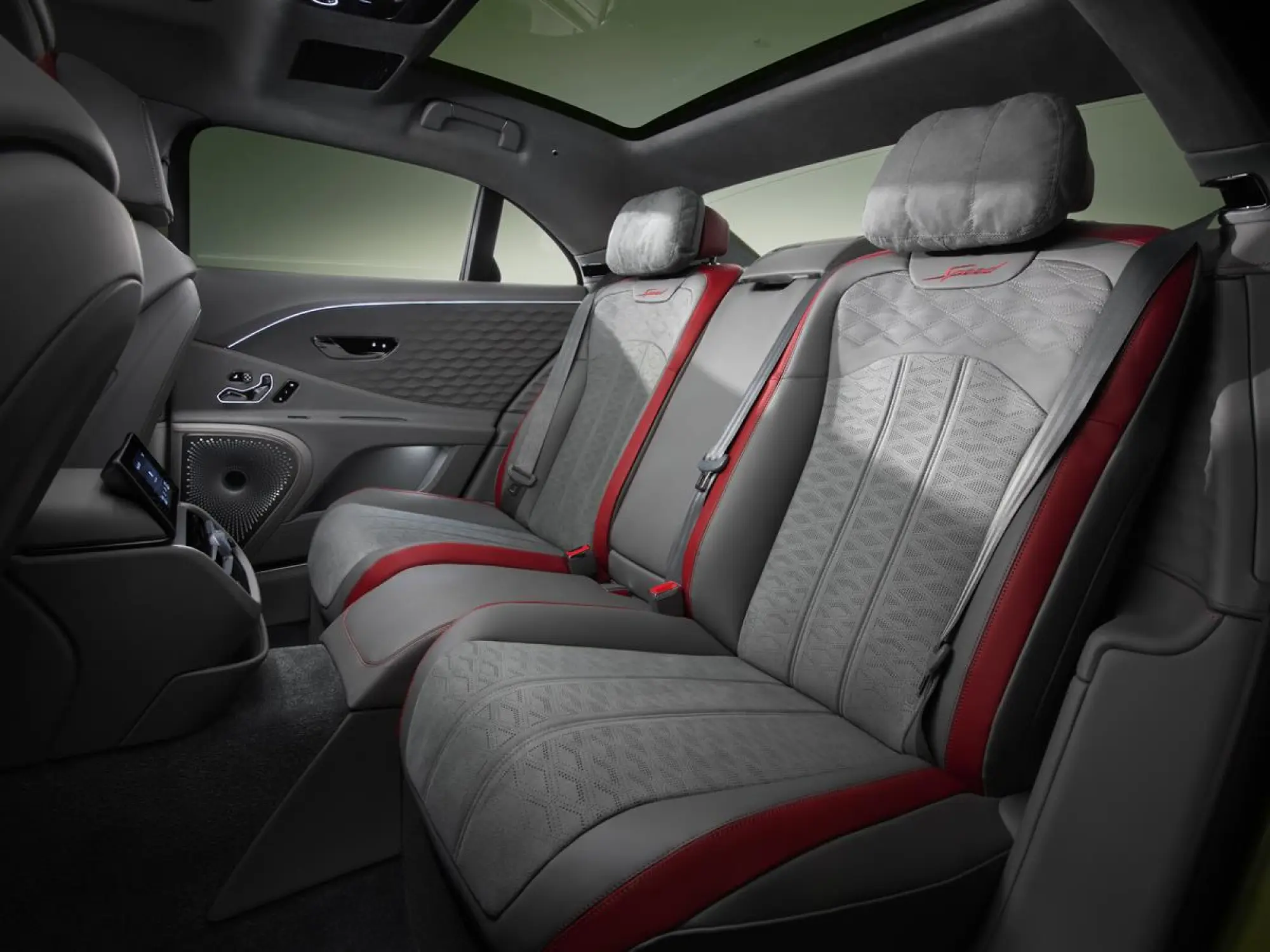 Bentley Flying Spur 2024 - 14