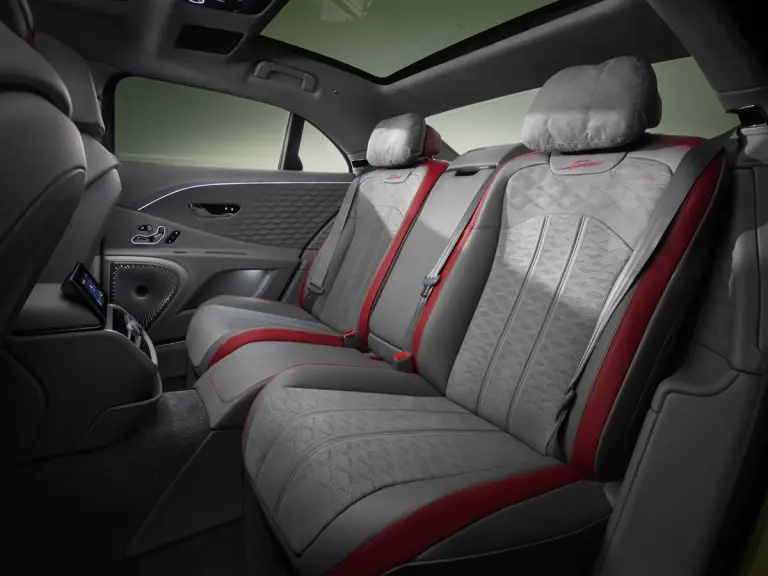 Bentley Flying Spur 2024 - 14