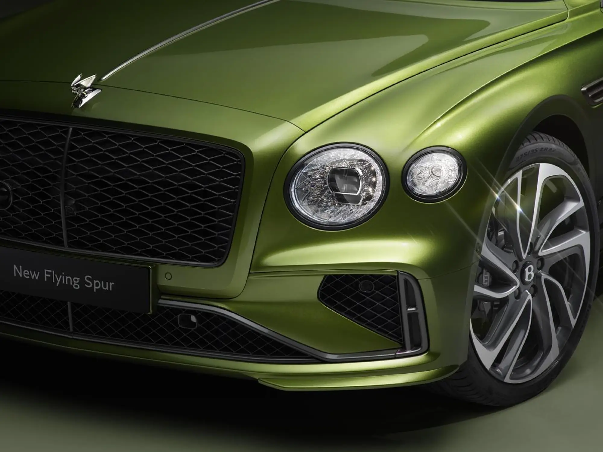 Bentley Flying Spur 2024 - 10