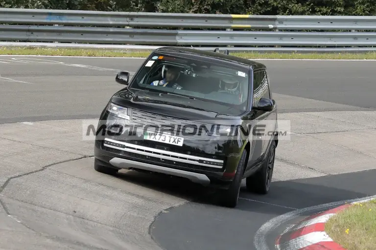 Range Rover EV - Foto spia 11-9-2024 - 2