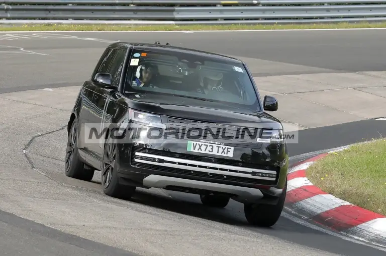 Range Rover EV - Foto spia 11-9-2024 - 4