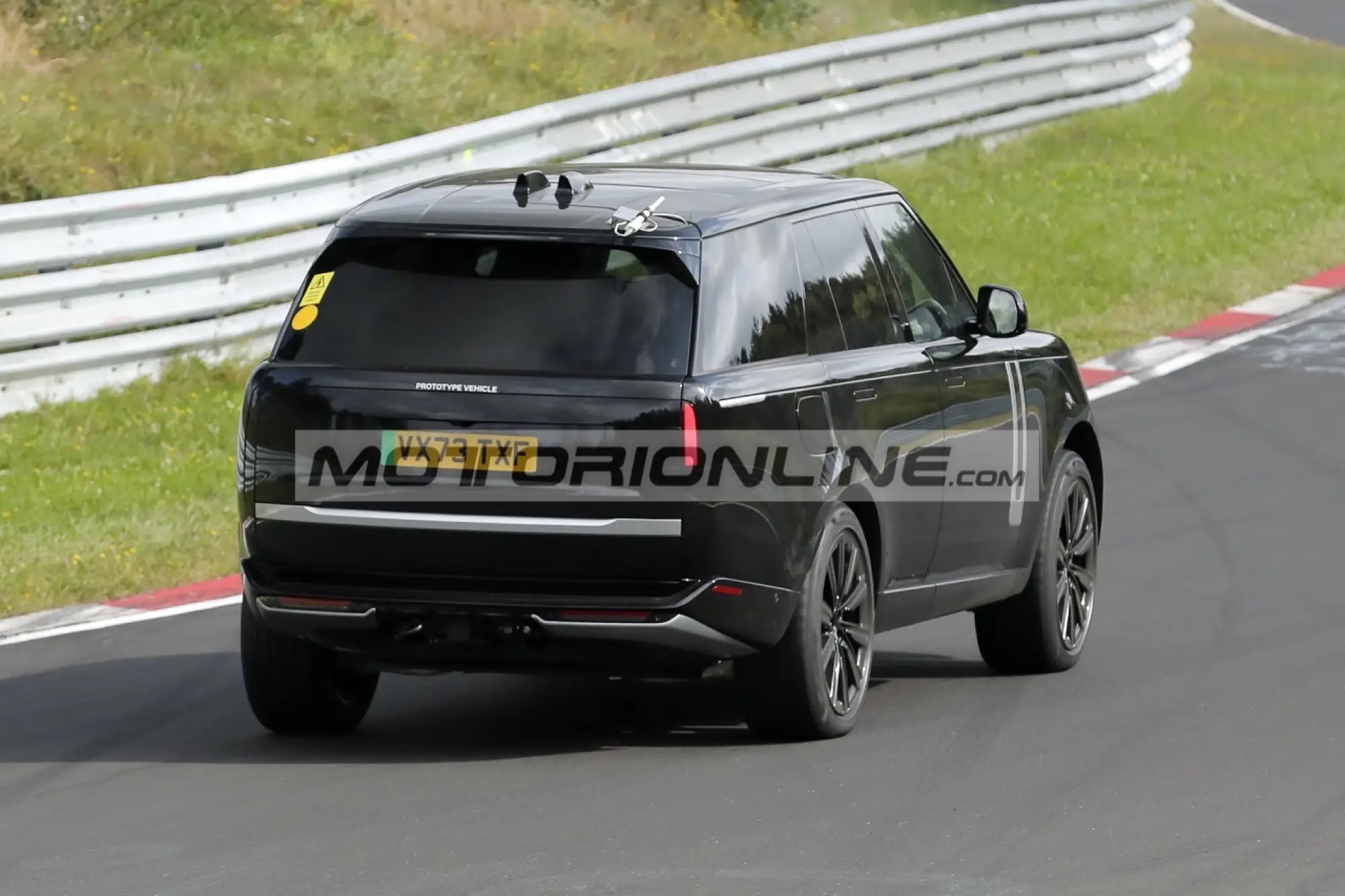 Range Rover EV - Foto spia 11-9-2024 - 8