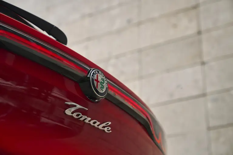 Alfa Romeo Tonale - nuova campagna pubblicitaria - 2