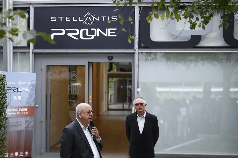 Stellantis Pro One apre il nuovo Hub per veicoli commerciali - 2