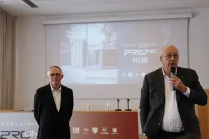 Stellantis Pro One apre il nuovo Hub per veicoli commerciali - 3