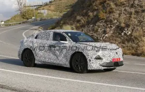 Alpine A390 - Foto spia 19-09-2024 - 6