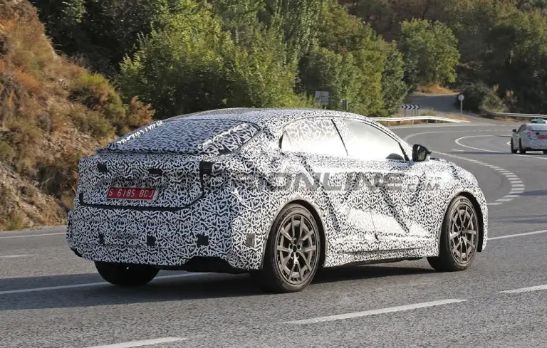 Alpine A390 - Foto spia 19-09-2024 - 9