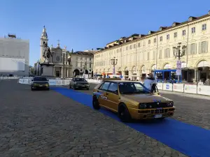 130 Lancia Delta sfilano a Torino - 8