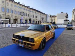 130 Lancia Delta sfilano a Torino - 2