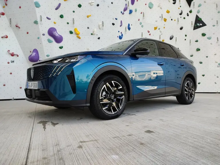 Peugeot 3008 Hybrid 2024 - Prova Milano - 25