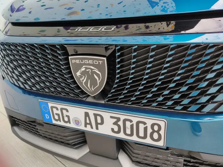 Peugeot 3008 Hybrid 2024 - Prova Milano - 35