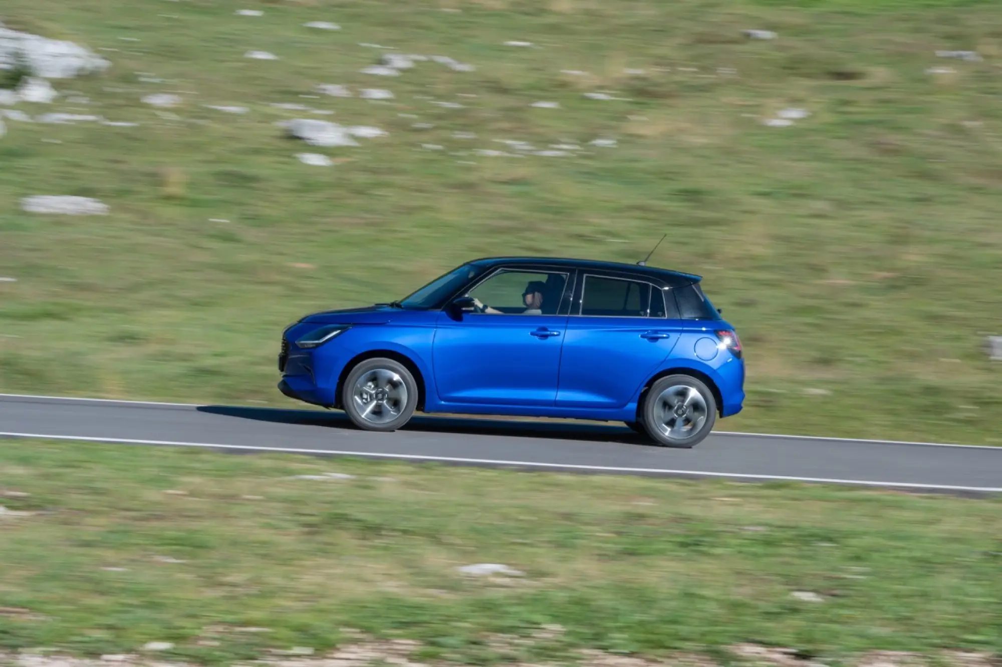 Suzuki Swift Hybrid 4x4 AllGrip - Foto ufficiali - 21