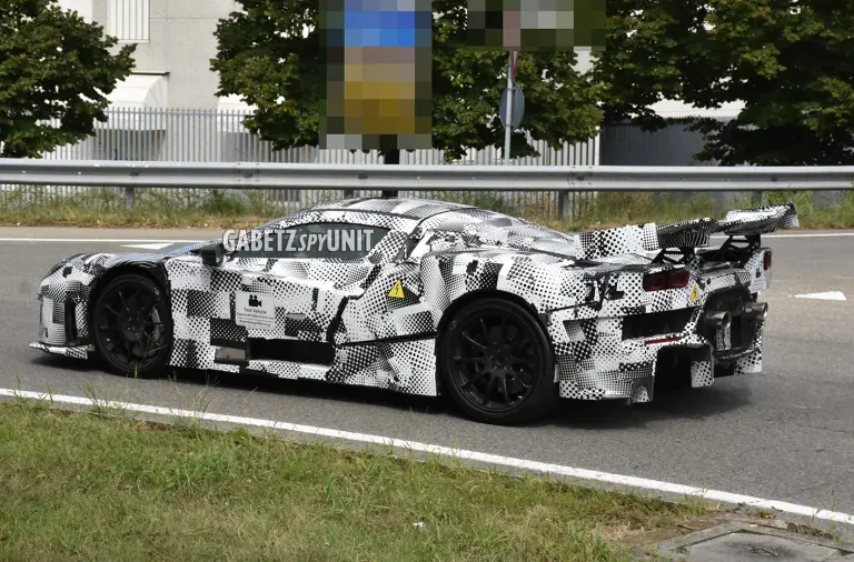 Ferrari F250 - Foto spia 24-09-2024 - 2