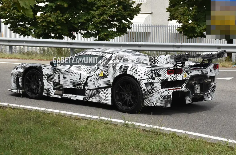 Ferrari F250 - Foto spia 24-09-2024 - 7