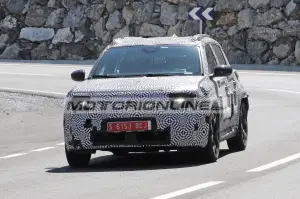 Renault 4 - Foto spia 24-9-2024 - 1