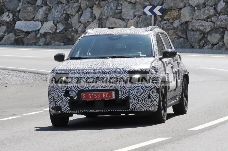 Renault 4 - Foto spia 24-9-2024 - 1