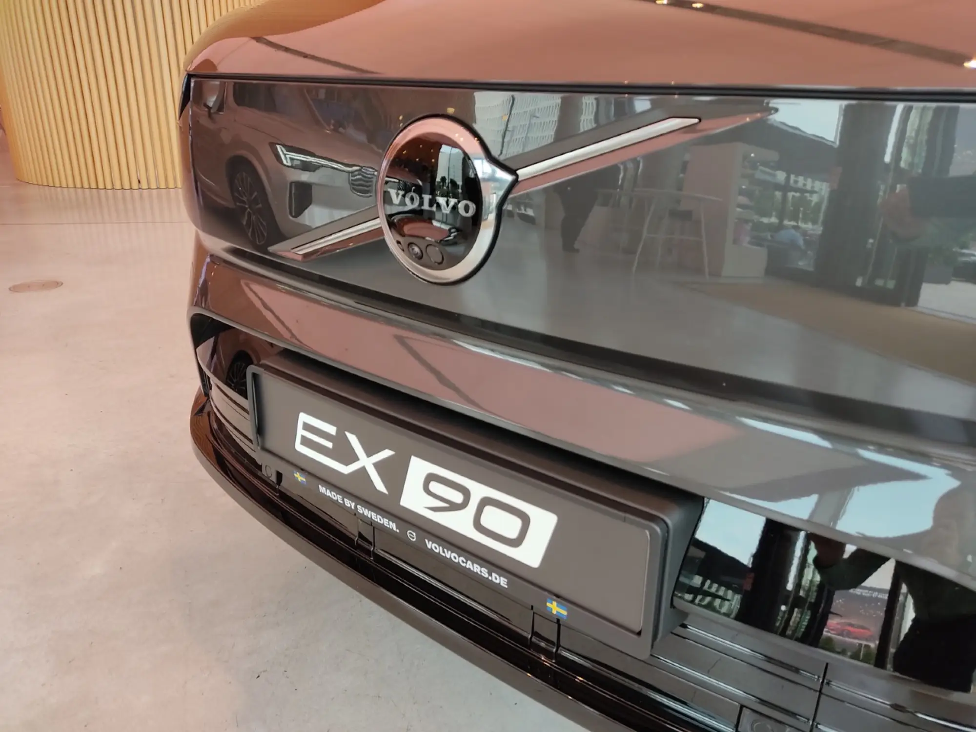 Volvo XC90 e EX90 2024 - Foto live Milano - 10
