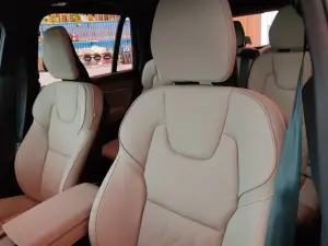 Volvo XC90 e EX90 2024 - Foto live Milano