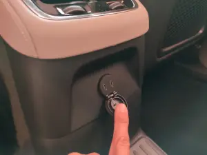 Volvo XC90 e EX90 2024 - Foto live Milano